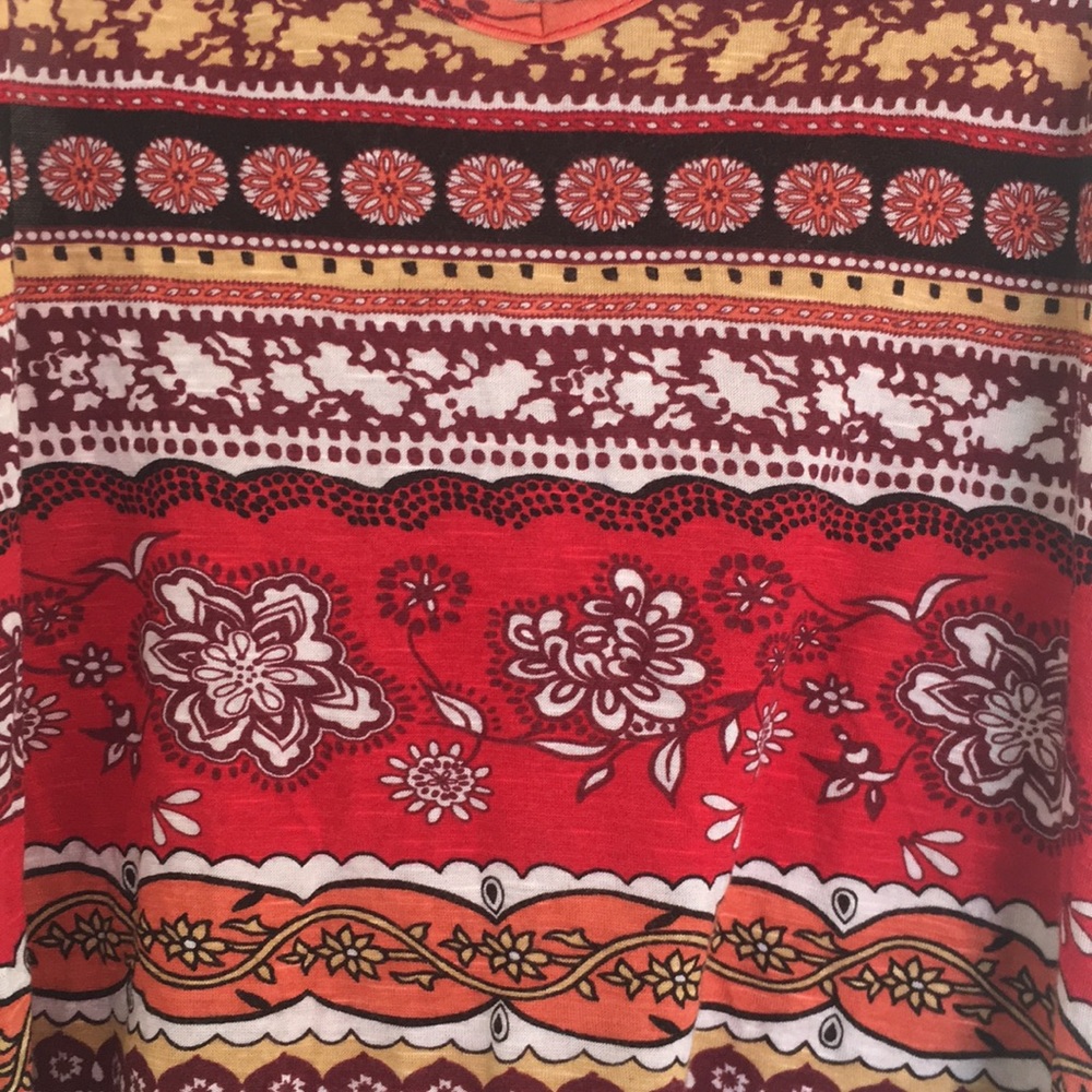 Top - Picture 2 of 3